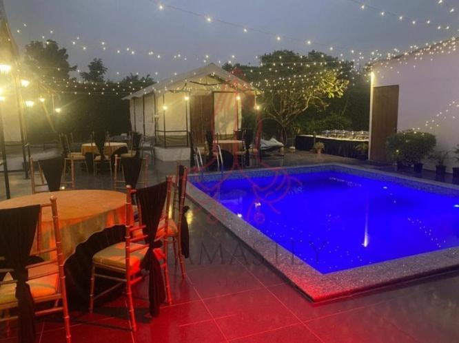 Luxury Farmhouse In Chhatarpur With Pool Нью-Делі Екстер'єр фото