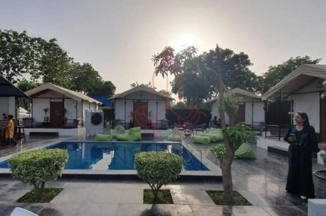 Luxury Farmhouse In Chhatarpur With Pool Нью-Делі Екстер'єр фото